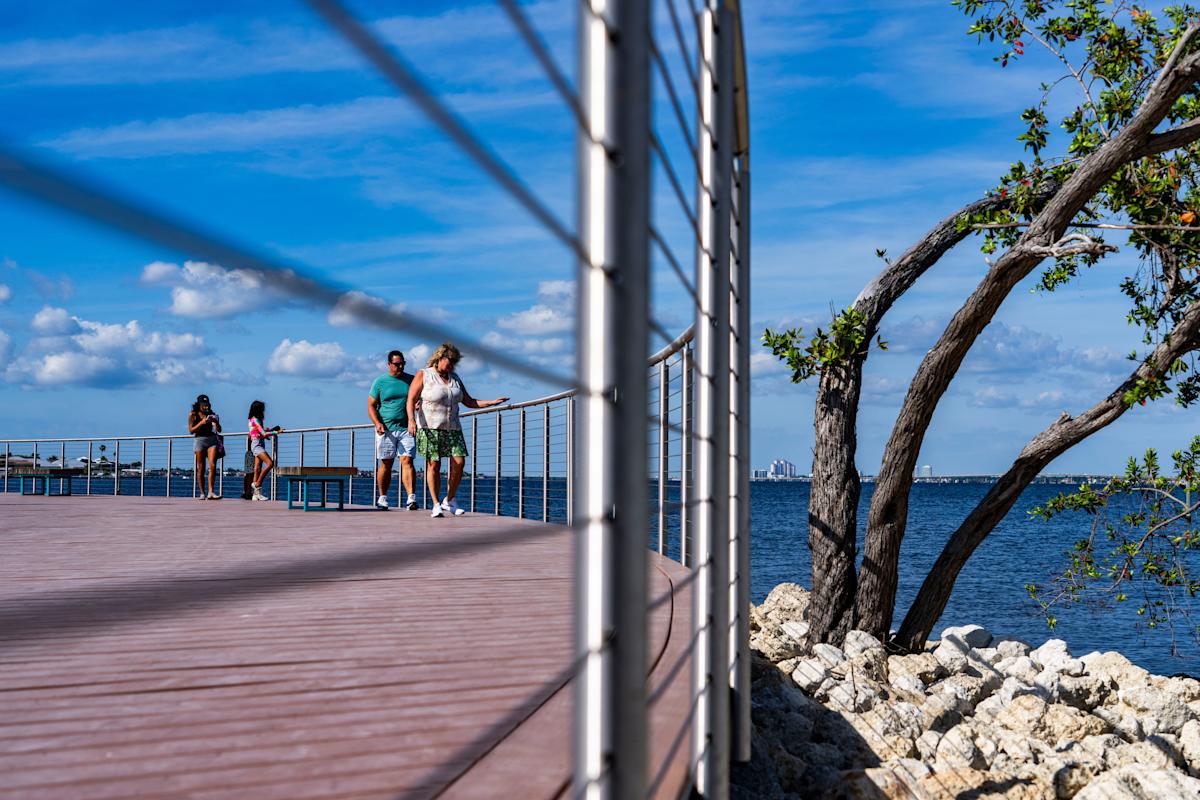 Waterside park in Cape Coral draws hundreds first day of opening