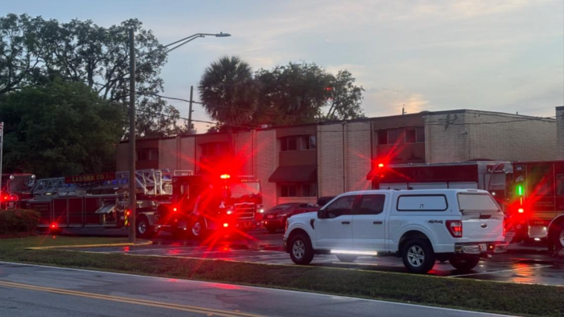 JFRD: 2 adults hospitalized, 12 displaced after apartment fire in Jacksonville