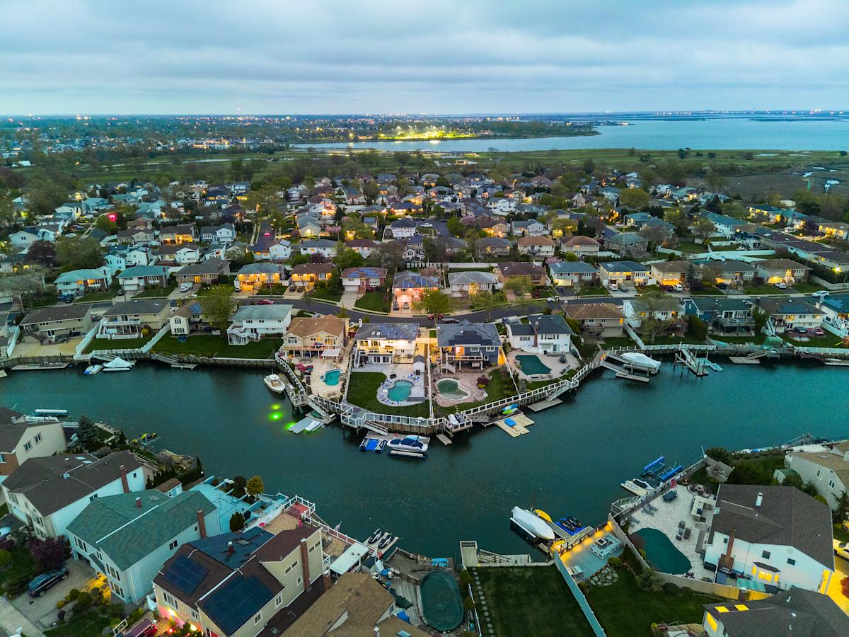 The hottest neighborhoods in the country are almost all in the Midwest or Florida