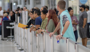Fort Lauderdale-Hollywood International Airport Flags A "Karen" For Using Banned Item On Family At Departure Area