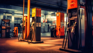 Florida gas prices lower after hitting another 4-year high