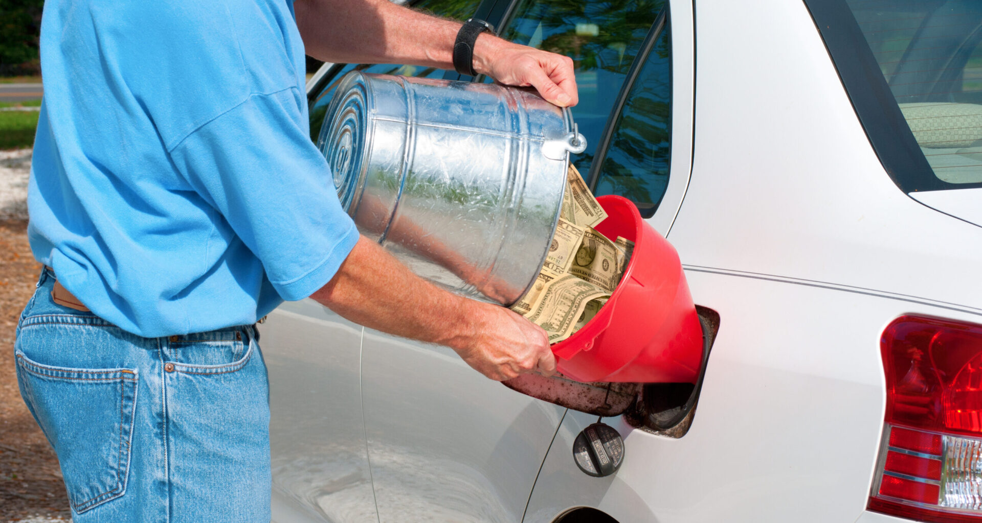 Florida gas prices rise 40 cents to new 4-year high