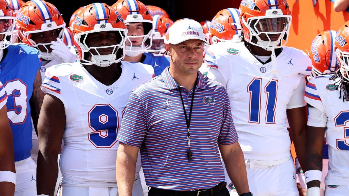 Jon Sumrall's 'good' mindset fuels Florida amid recruiting surge, QB battle