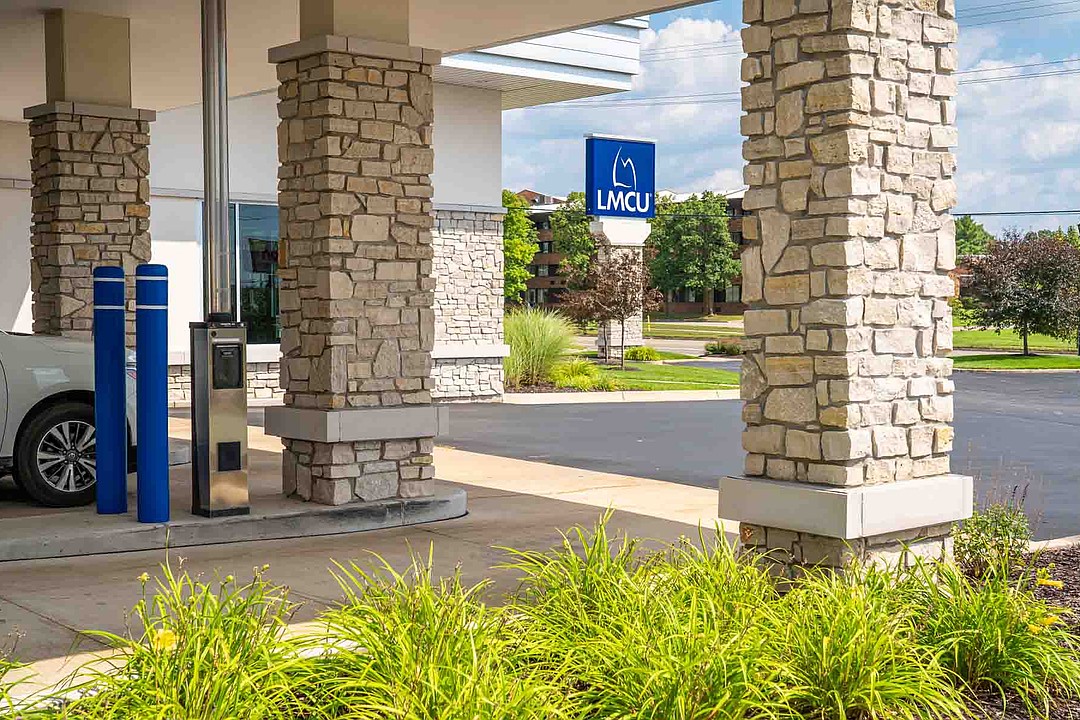 $15B Michigan credit union expands in region with Hillsborough branch