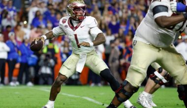 Former college quarterback tries out for Miami Dolphins at wide receiver
