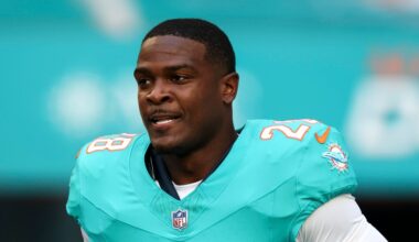 Miami Dolphins News - Dolphins extend De’Von Achane