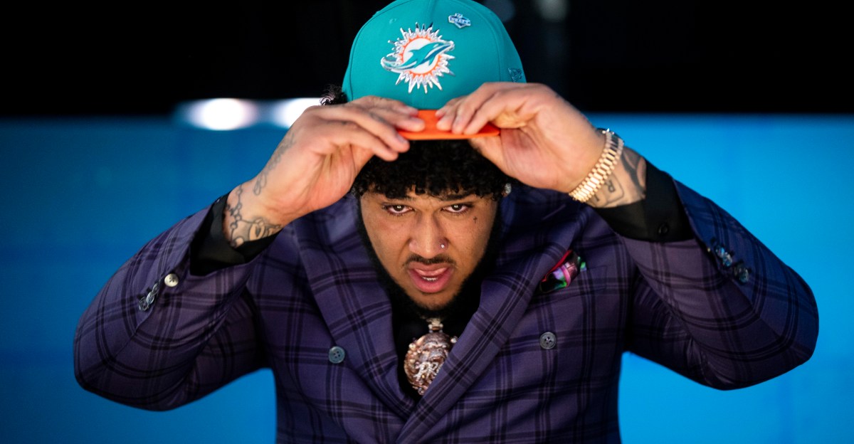 Kadyn Proctor not sweating position change for Miami Dolphins