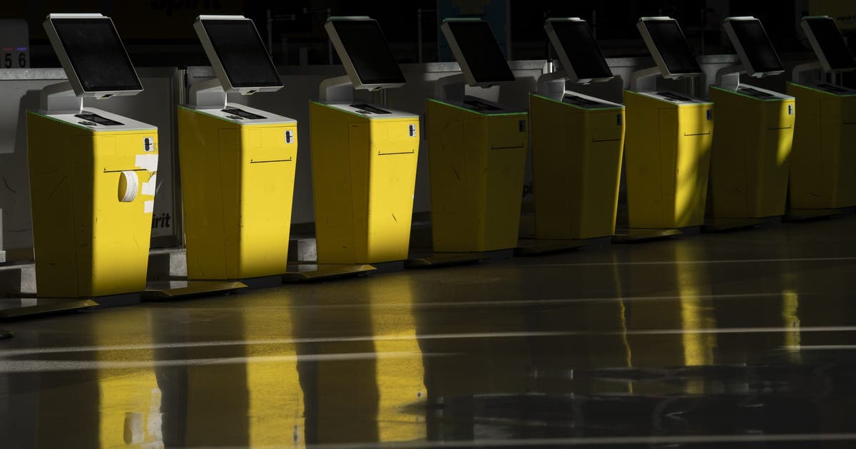Spirit Airlines shuts down: 160 Orlando workers lose jobs, insurance
