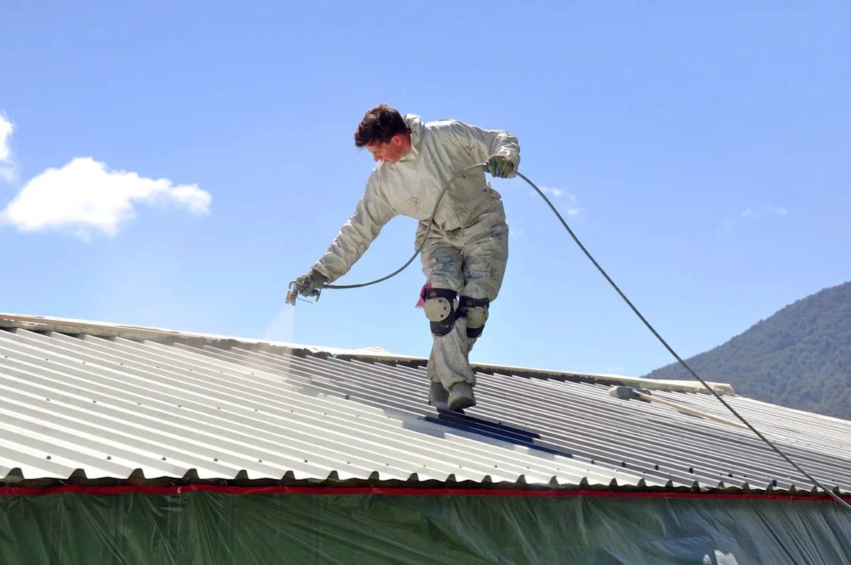 Florida husband's white roof experiment sparks warning over painting asphalt shingles