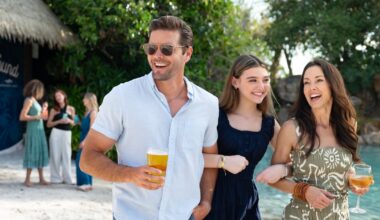 Discovery Cove introduces all-new experience, ‘Paradise Nights’ – WSB-TV Channel 2