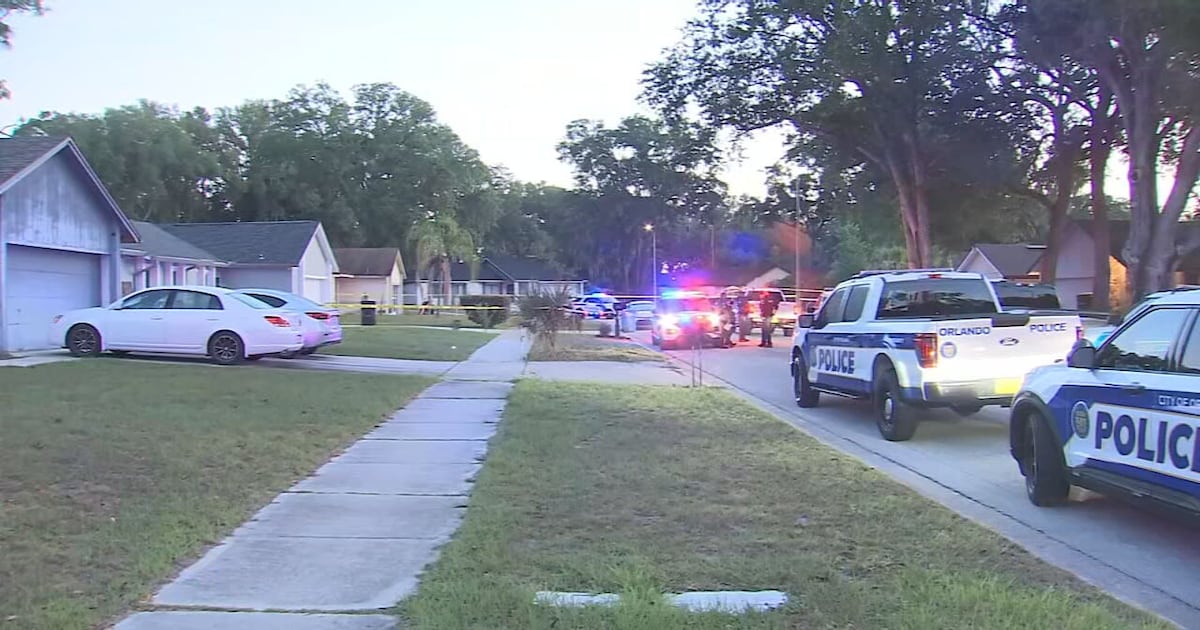 Orlando police investigate shooting near elementary school