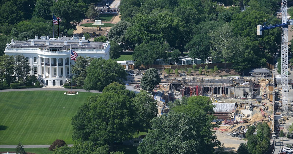 Senate parliamentarian deals blow to $1B security proposal for White House