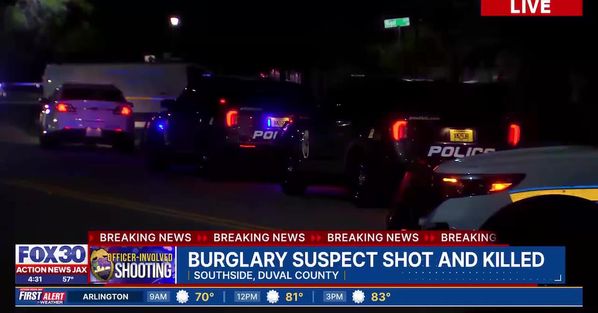 Jacksonville police shoot, kill man accused of kicking in doors at Southside homes – Action News Jax