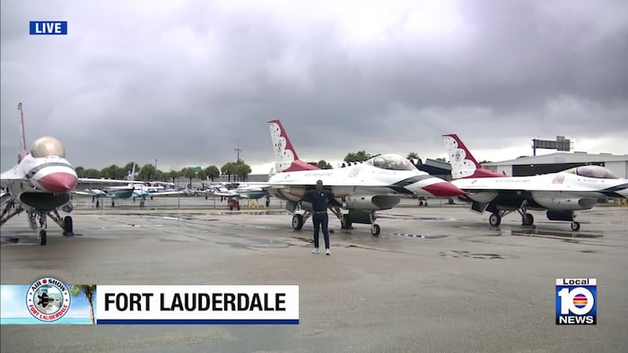 U.S. Air Force Thunderbirds headlining Fort Lauderdale Air Show