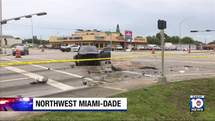 Crash in northwest Miami-Dade injures 4