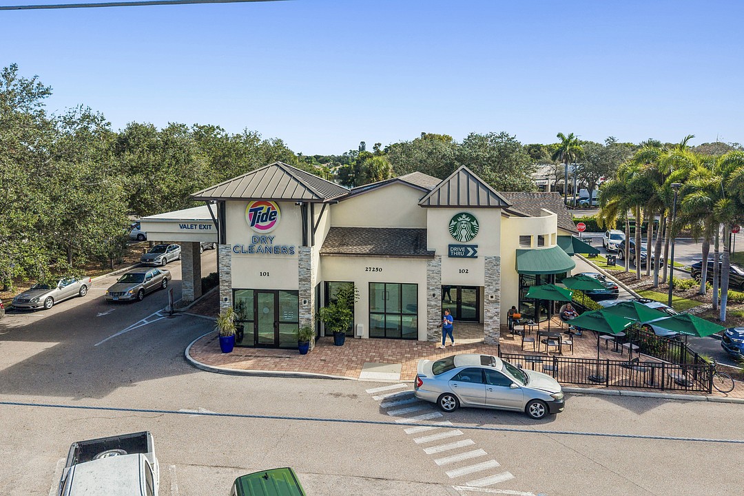 Lee, Hillsborough, Charlotte county shopping centers sell, land tenants