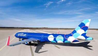 A JetBlue Airbus on the tarmac.