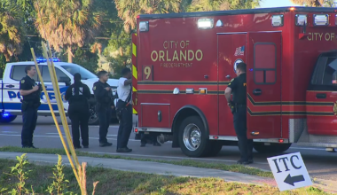 John Young Parkway closed due to deadly crash, Orlando police says