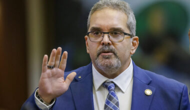 Jose Alvarez receives Legislative Appreciation Award from Florida League of Cities