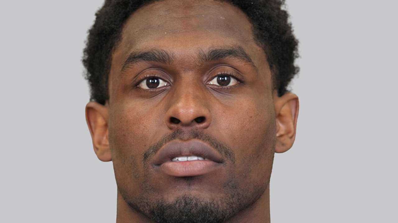 Malik Benson