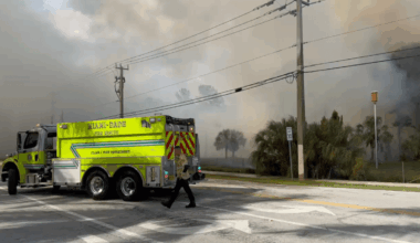 Fast-moving brush fire prompts road closures in Miami-Dade – NBC 6 South Florida