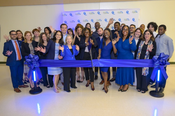 (BPRW) FPL CELEBRATES MIAMI-DADE COUNTY PUBLIC SCHOOLS CLASSROOM MAKEOVERS | Press releases