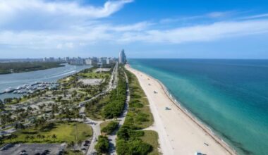 Popular Miami's Haulover Sandbar rocked by apparent boat explosion, 15 people rushed to hospital