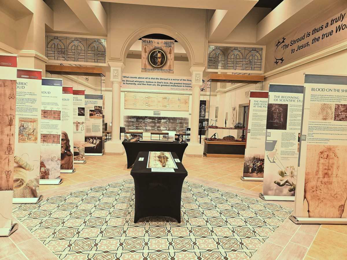 Headed to Orlando this summer? Don’t miss the Shroud of Turin!