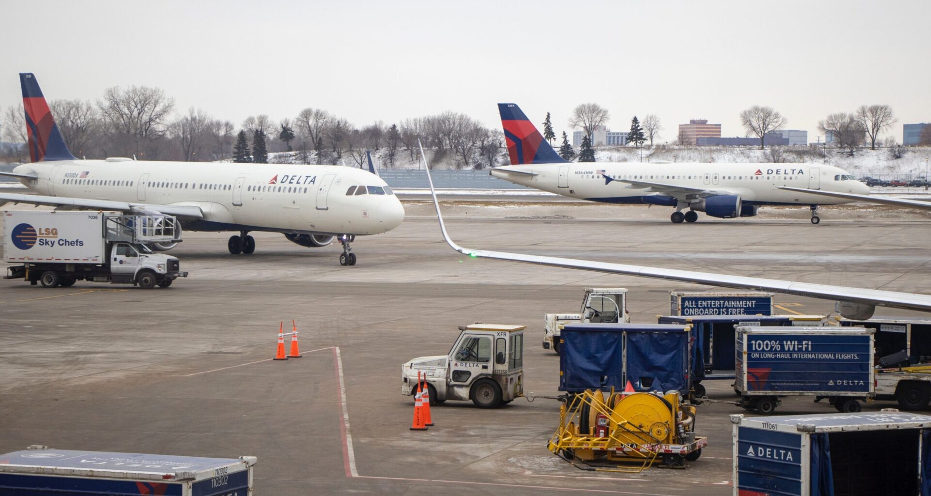 Delta Air Lines Employee Dies in Tug Vehicle Accident at Orlando Airport