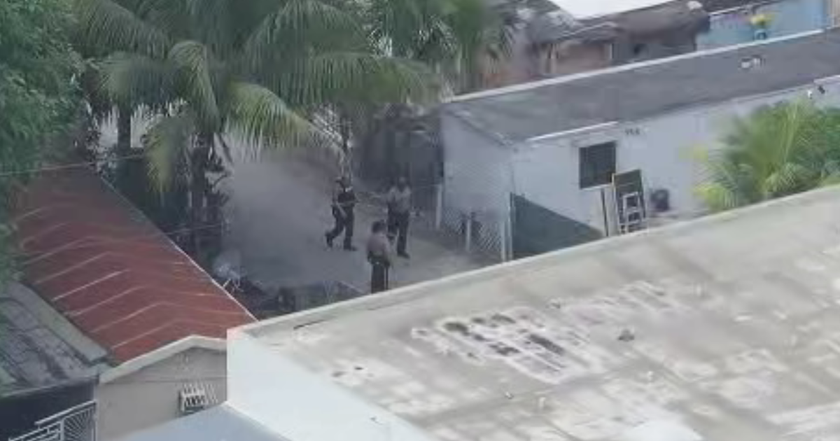 Man hospitalized after possible shooting in northwest Miami-Dade, deputies say