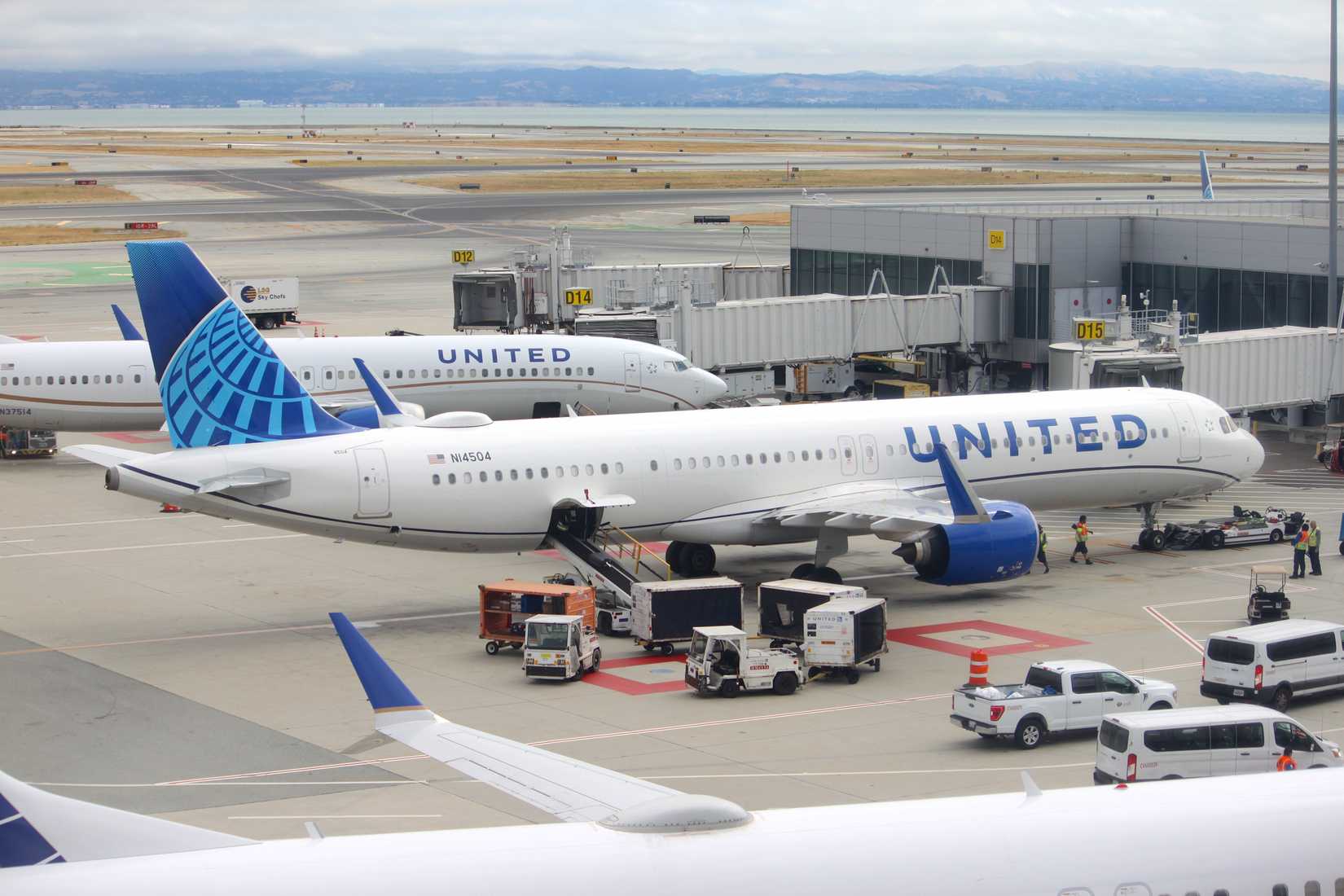 United Airlines A321 Preparing for Departure at Gate