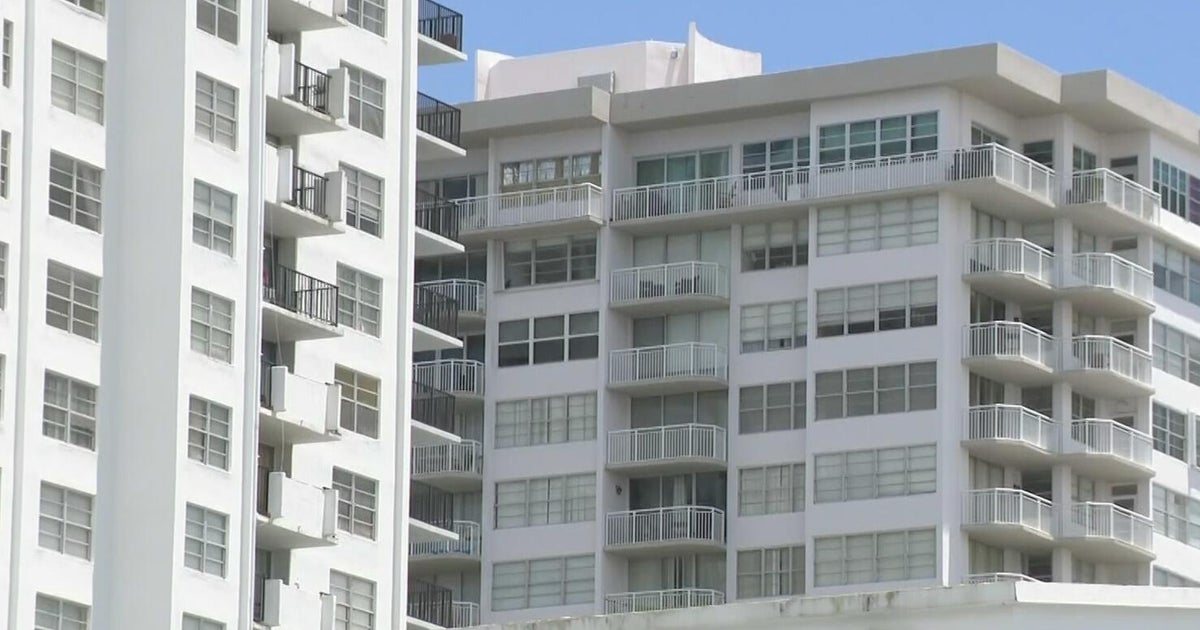2 Miami-Dade condo owners arrested after confrontational HOA board meeting: "They make it hard to get records"