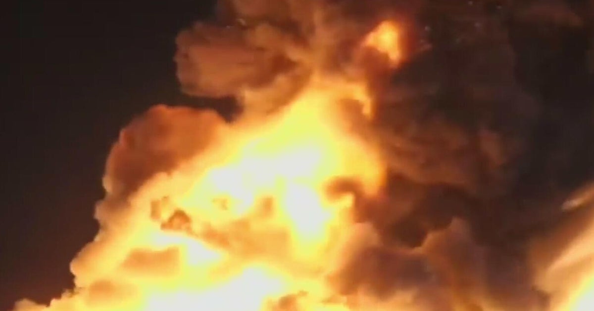 Opa-Locka residents demand the city to take action after repeated junk yard fires: "I've seen 3 within a year"