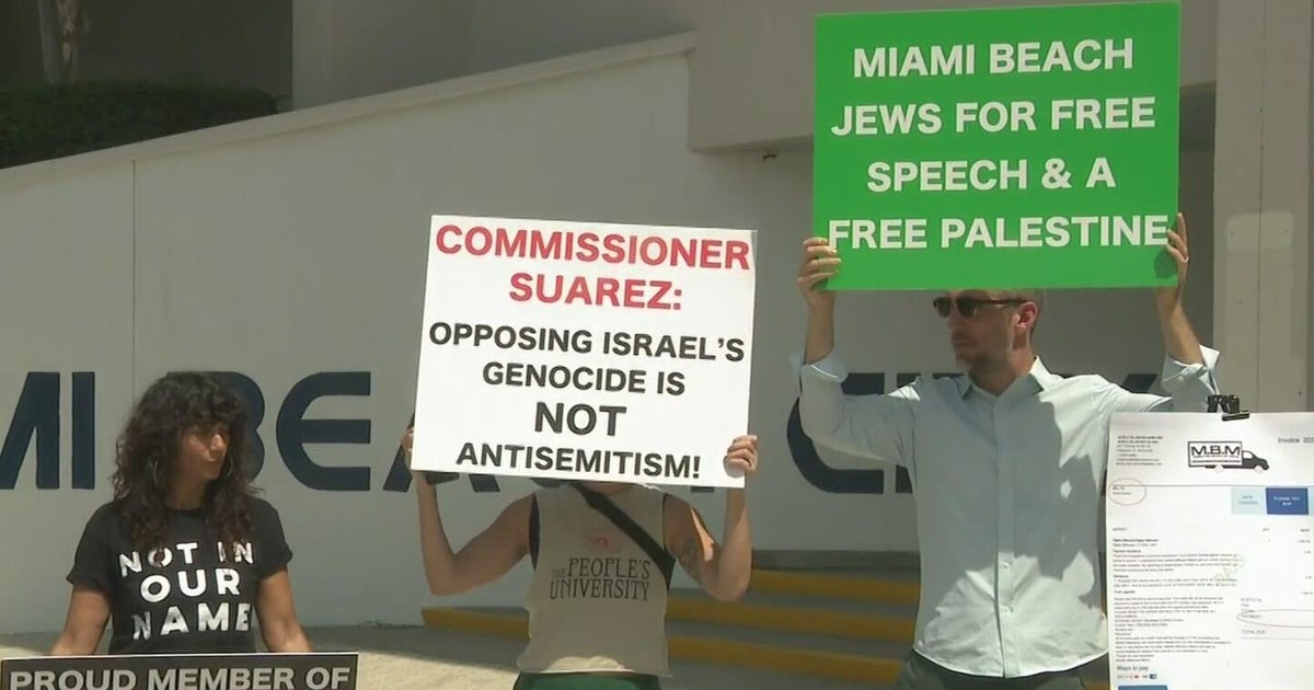 Pro-Palestinan activist group accuse Miami Beach commissioner of smear campaign due to "offensive" billboards