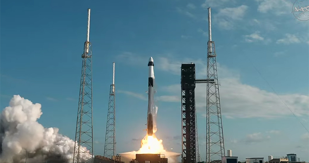 SpaceX launches space station resupply mission; booster recovery brought sonic booms – Orlando Sentinel