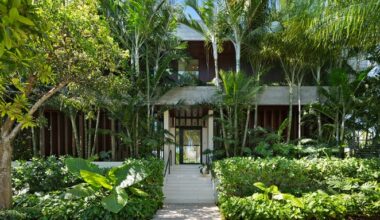 A Waterfront Compound on Miami Beach’s Sunset Islands Lists for $110M