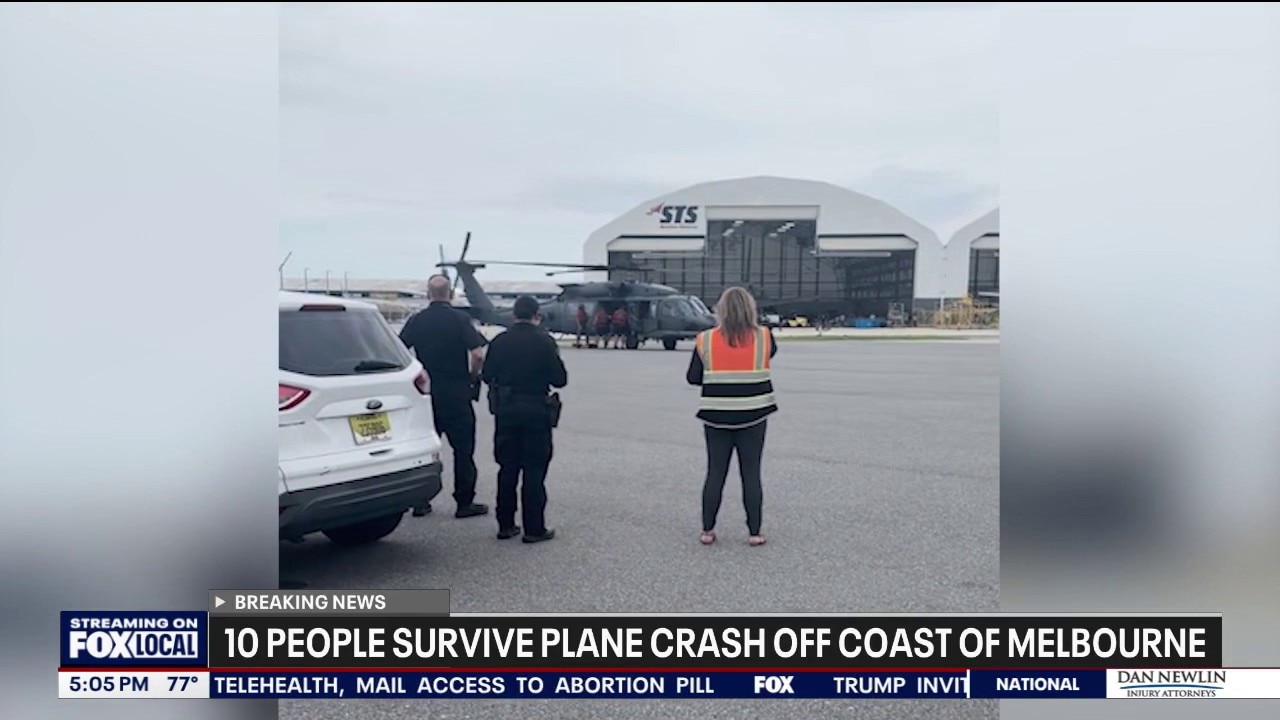 10 survive small plane crash off Florida coast, Coast Guard reports