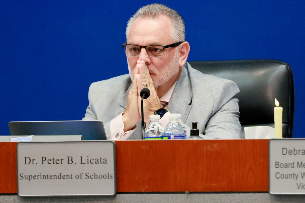 5 Broward school principals resign to take jobs in Texas
