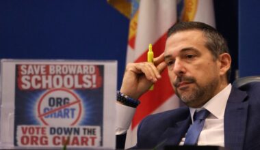 Most Broward School Board members support job-cutting plan