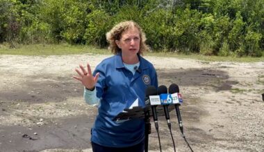 A crossroads moment for Broward Democrats