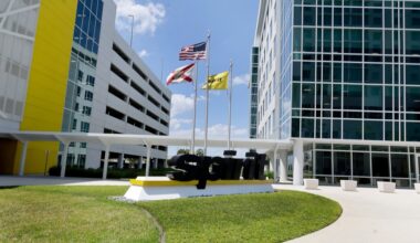 Broward commissioner eyes Spirit HQ for county government site