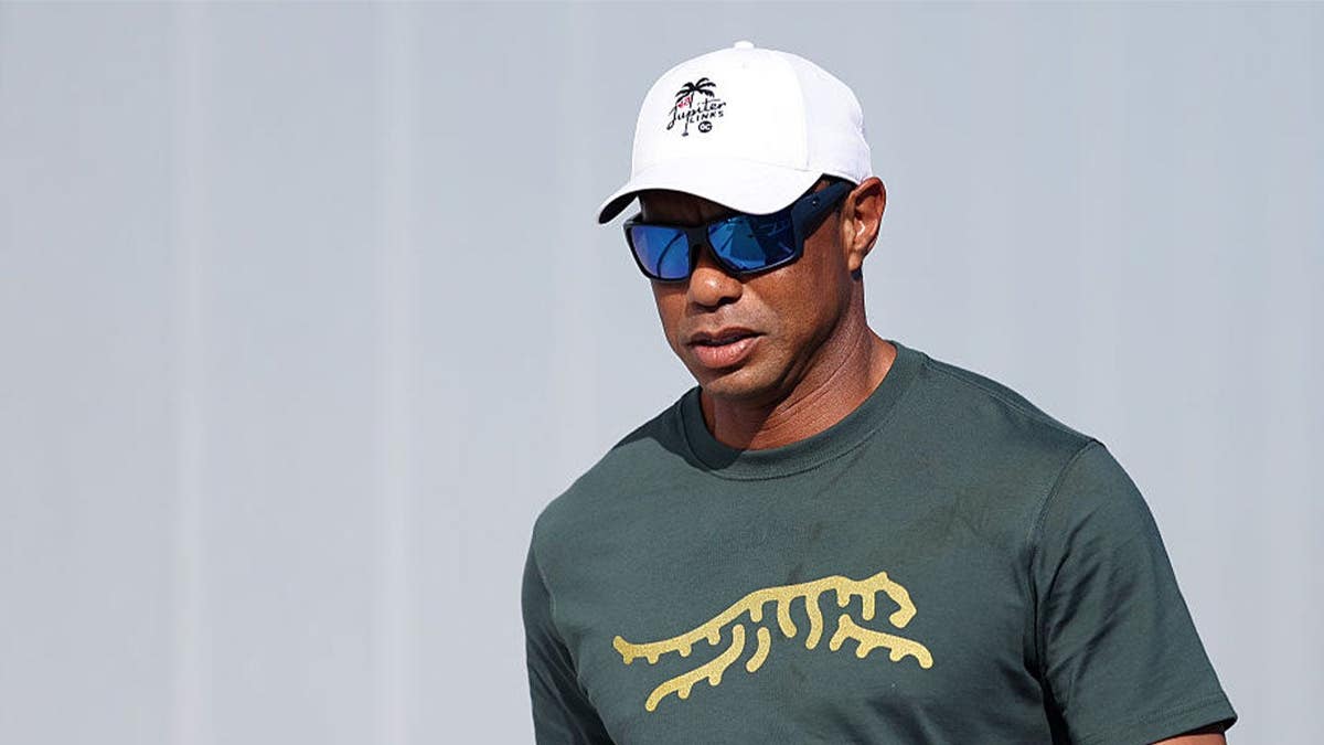 tiger woods in sunglasses