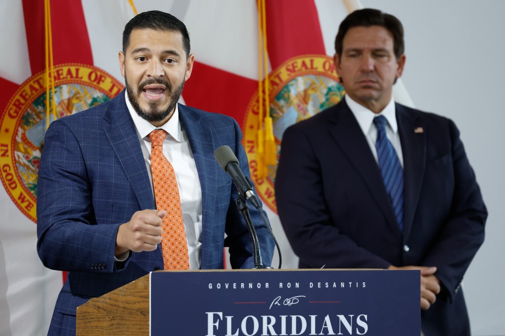 Florida launches U.S. history course to rival College Board