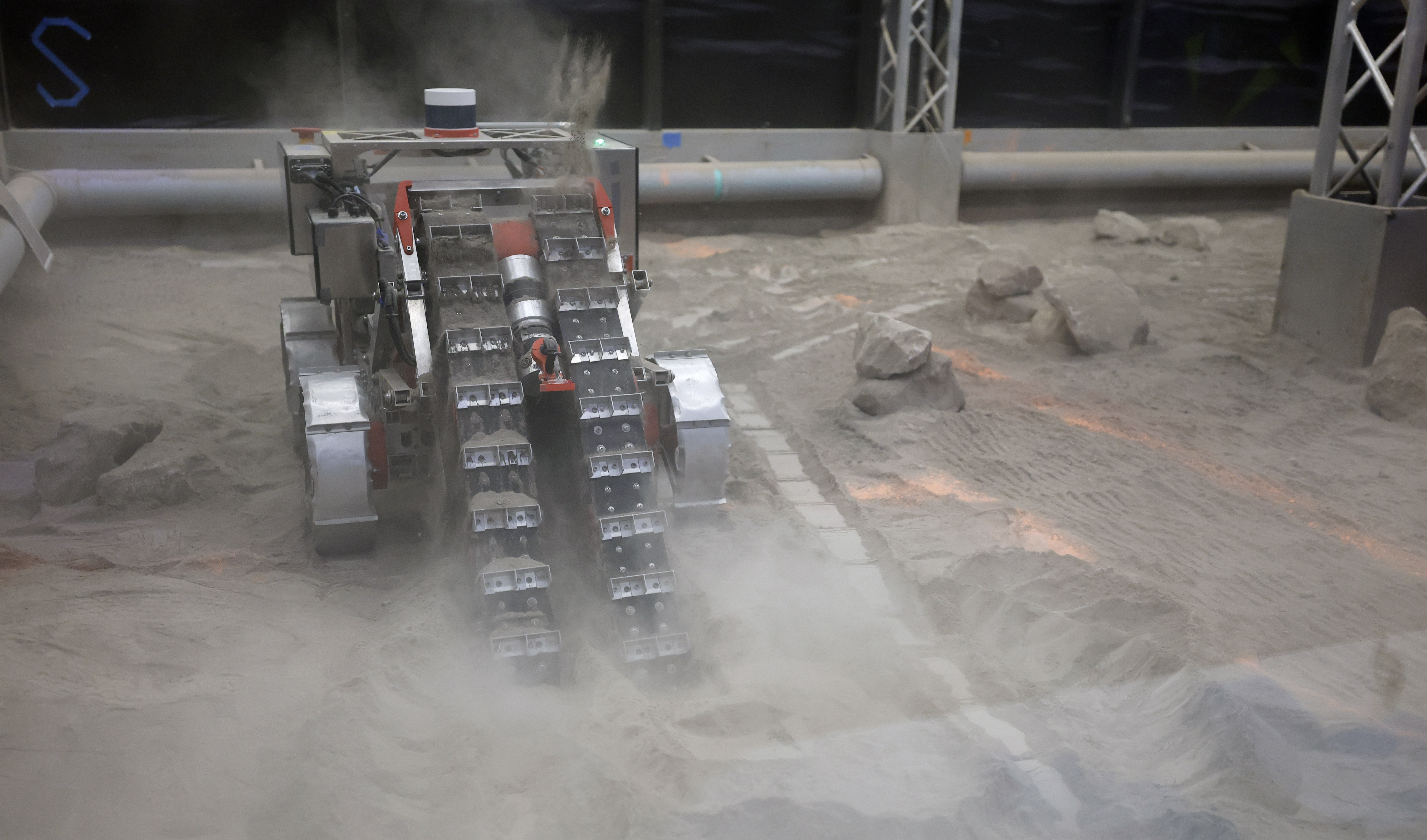 The University of Alabama robot digs during the Lunabotics Challenge...