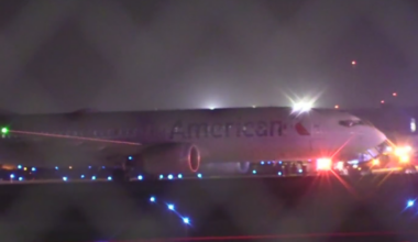 American Airlines flight from Miami lands in Chicago with two flat tires