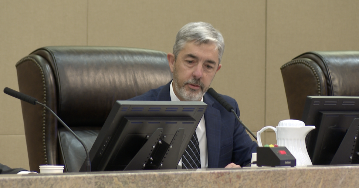 City to hire recruiter to help in search for new City Manager
