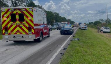 Crash in Palm City injures 2, closes roads