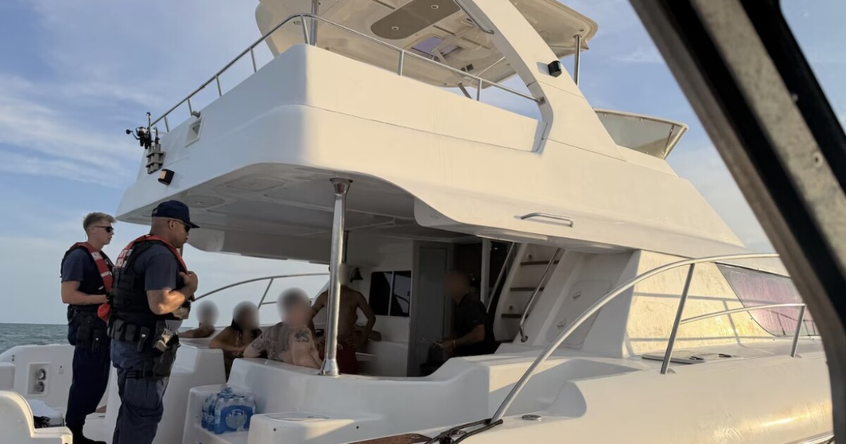 U.S. Coast Guard stops yacht, terminates alleged illegal charter in San Carlos Bay | WGCU News