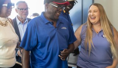 ‘I’m over the hump now’-- Vietnam War veteran receives new home in Dunbar | WGCU News