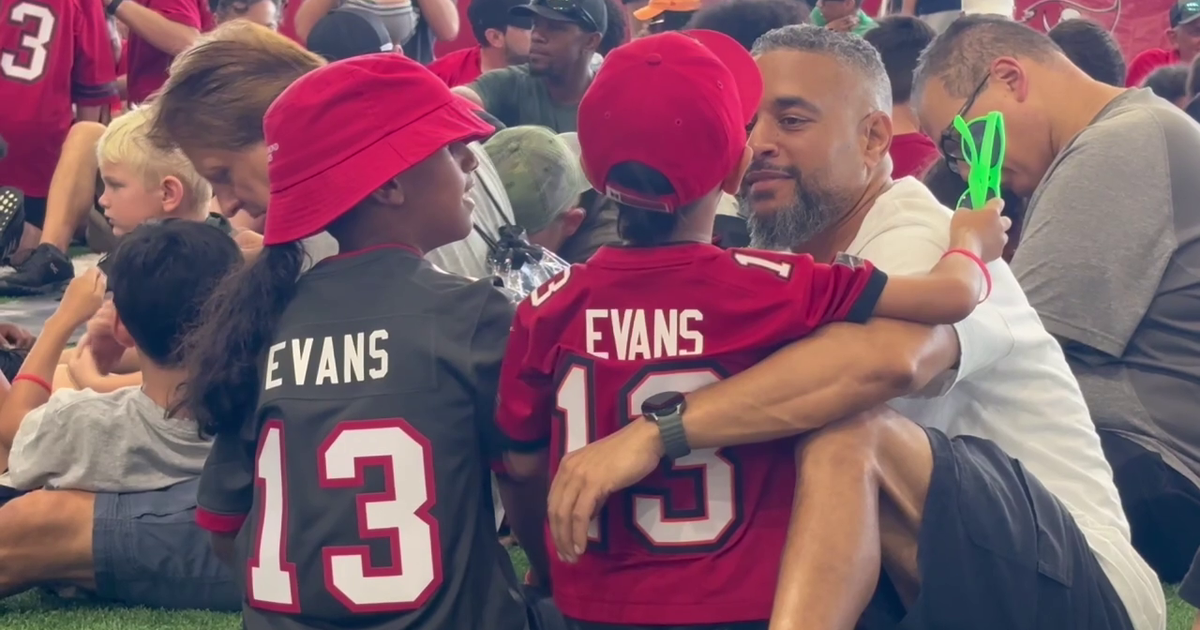 Tony Dungy hosts All Pro Dad Experience in Tampa, emphasizing the impact of fatherhood